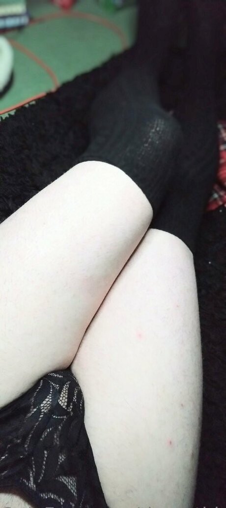 Naakte gelekte OnlyFans-foto van Thegothiccfemboy