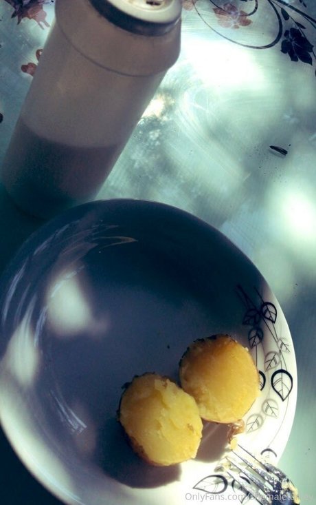 Naakte gelekte OnlyFans-foto van Shemaleturkey