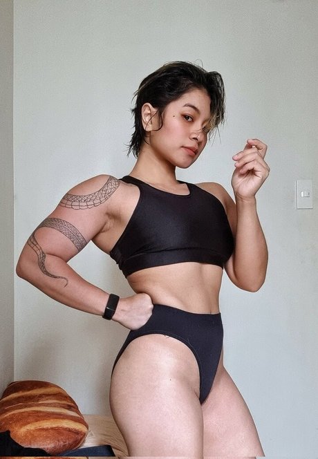 Naakte gelekte OnlyFans-foto van Nyaaati
