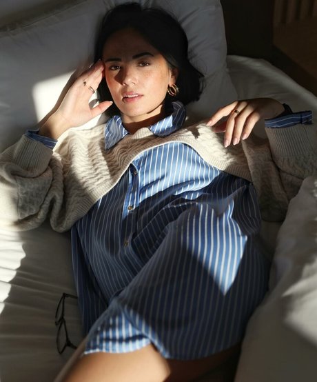 Naakte gelekte OnlyFans-foto van Agathe Auproux