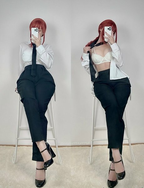 Naakte gelekte OnlyFans-foto van Annasan