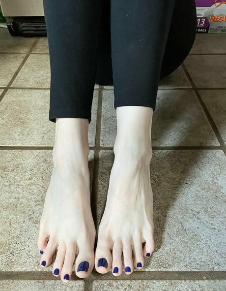 Naakte gelekte OnlyFans-foto van Loritoes32