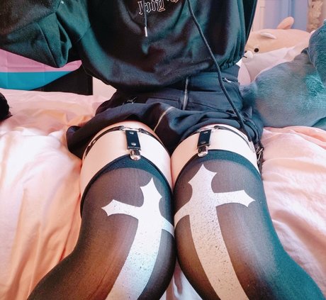 Naakte gelekte OnlyFans-foto van Ceresclouds