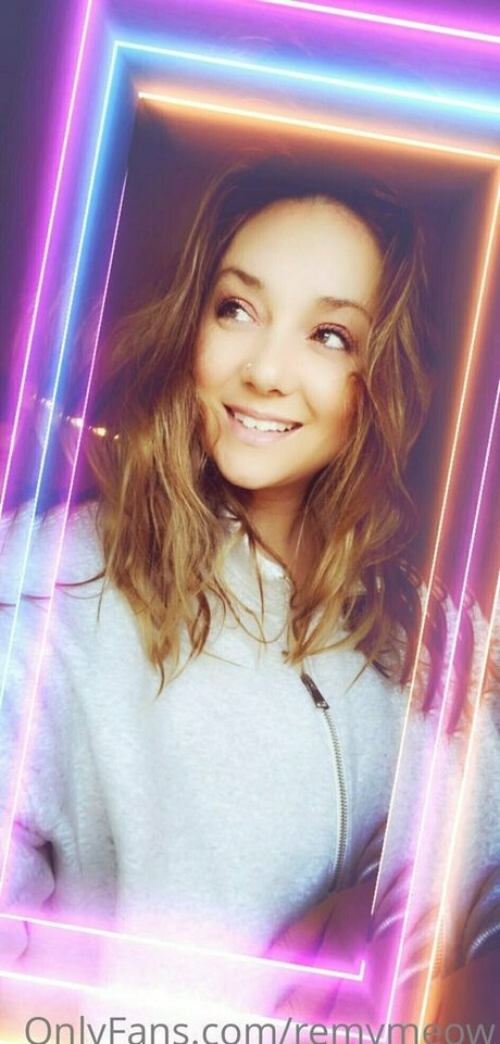 Naakte gelekte OnlyFans-foto van Remymeow
