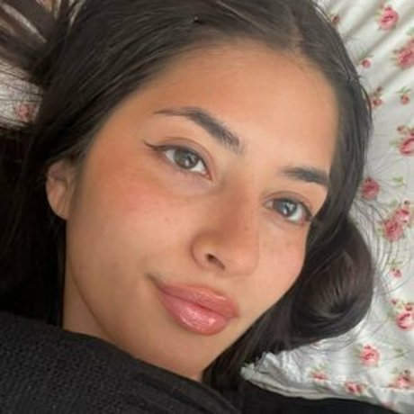 Naakte gelekte OnlyFans-foto van Kozywoolkween