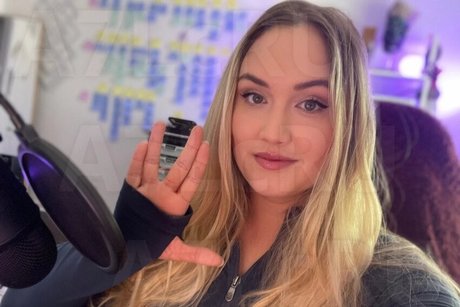 Naakte gelekte OnlyFans-foto van Naomi Kyle