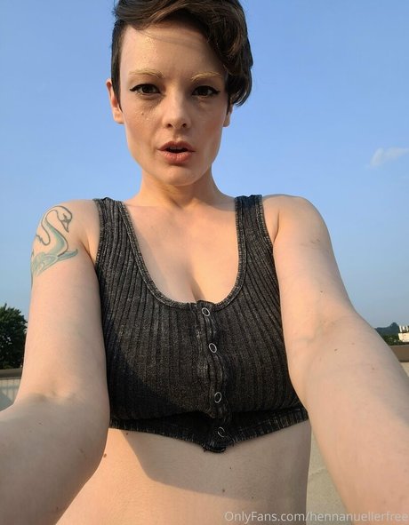Naakte gelekte OnlyFans-foto van Hennanuellerfree