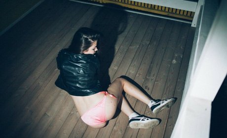 Naakte gelekte OnlyFans-foto van Anastasia Vasichkina