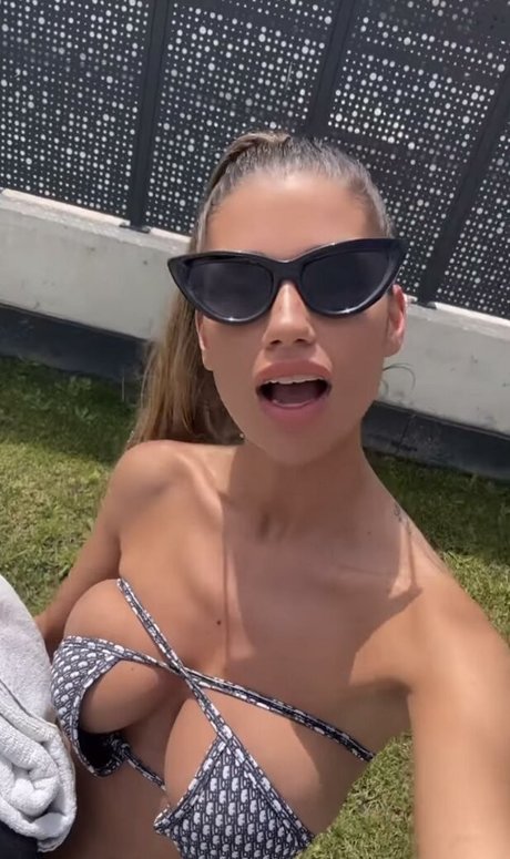 Naakte gelekte OnlyFans-foto van Jennifer Baldini