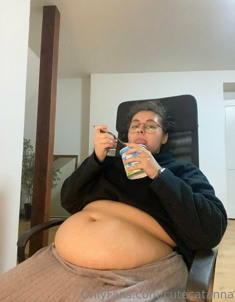 Naakte gelekte OnlyFans-foto van Cutecatanna