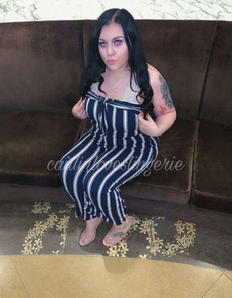 Naakte gelekte OnlyFans-foto van Chubbyxcutiex