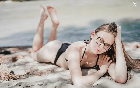 Naakte gelekte OnlyFans-foto van Ichtina