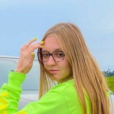 Naakte gelekte OnlyFans-foto van Ichtina