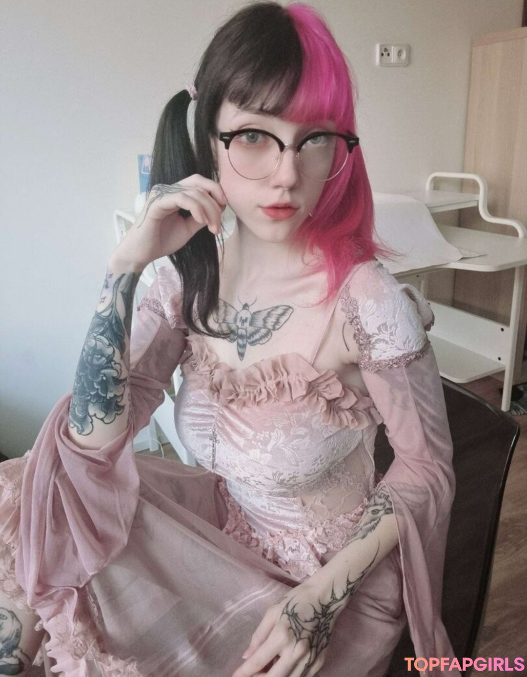 Naakte gelekte OnlyFans-foto van Elleslove #1203