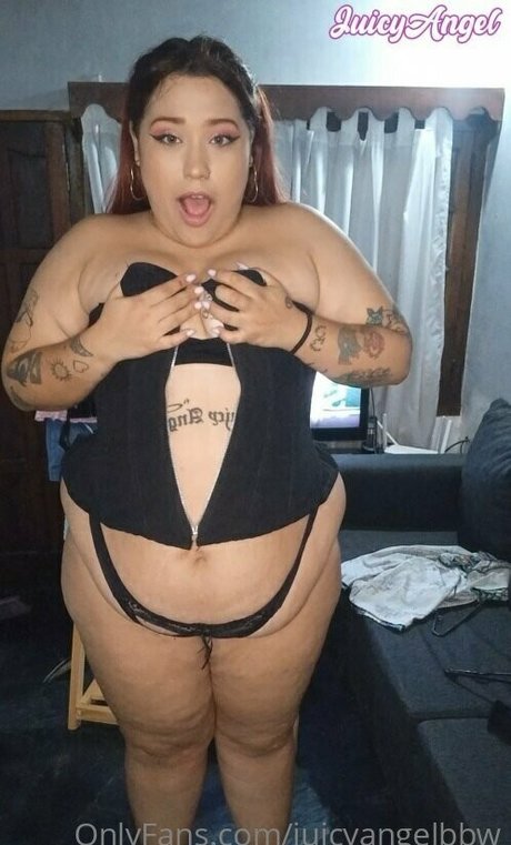 Naakte gelekte OnlyFans-foto van Juicyangelbbw