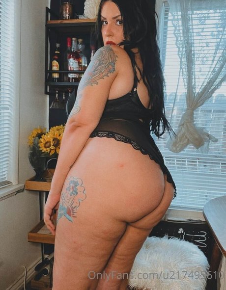 Curvy Goddesses
