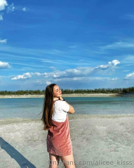 Alicee_kisss
