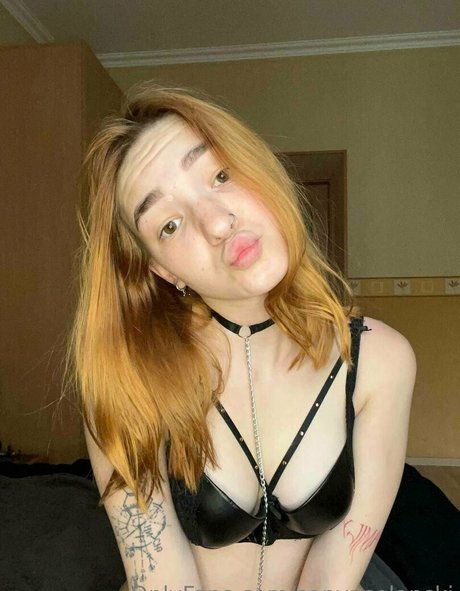 Naakte gelekte OnlyFans-foto van Sonyasolanski