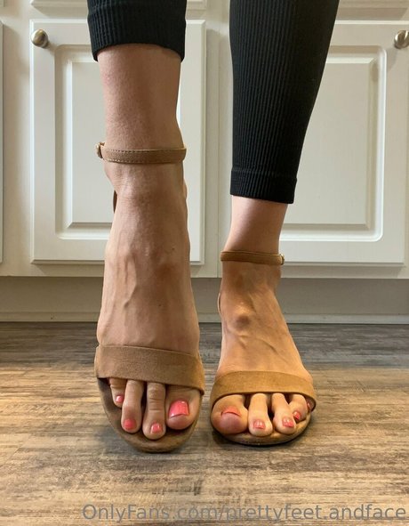 Prettyfeet.andface