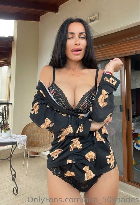 Ana_50shades