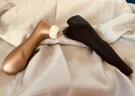 Naakte gelekte OnlyFans-foto van Honeynzfree
