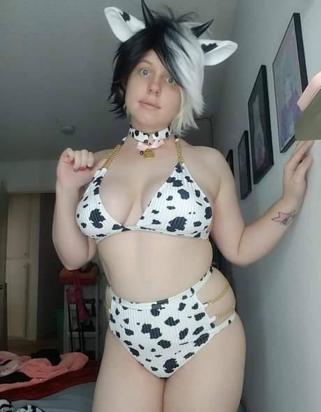 Naakte gelekte OnlyFans-foto van Piggynukka