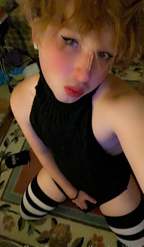 Naakte gelekte OnlyFans-foto van Femboy707