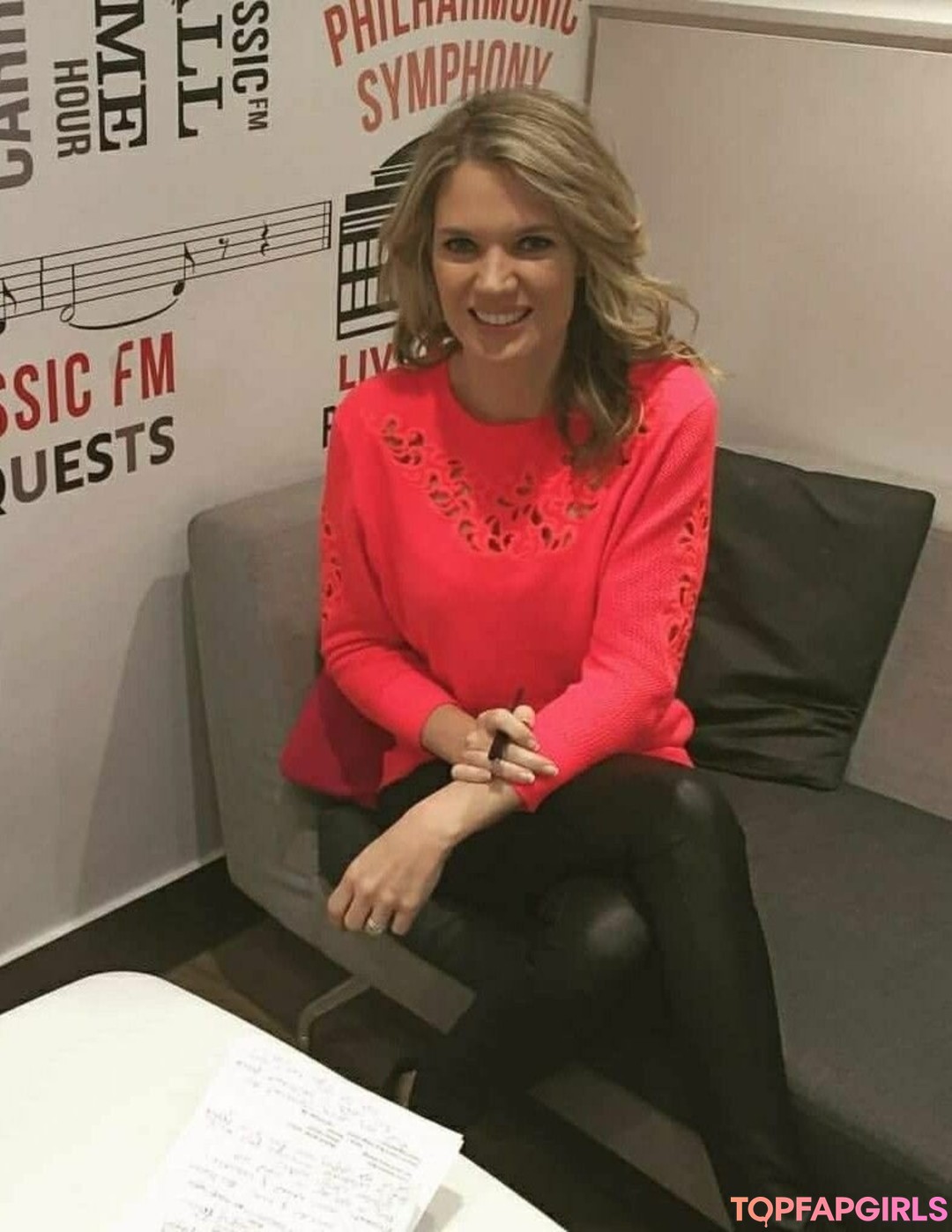 Naakte gelekte OnlyFans-foto van Charlotte Hawkins #33 Naakte gelekte OnlyFans-foto van Charlotte Hawkins #33