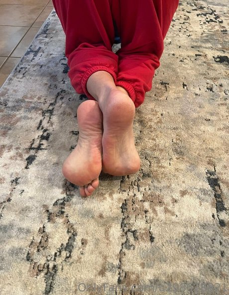 Naakte gelekte OnlyFans-foto van Footgoddessmacie