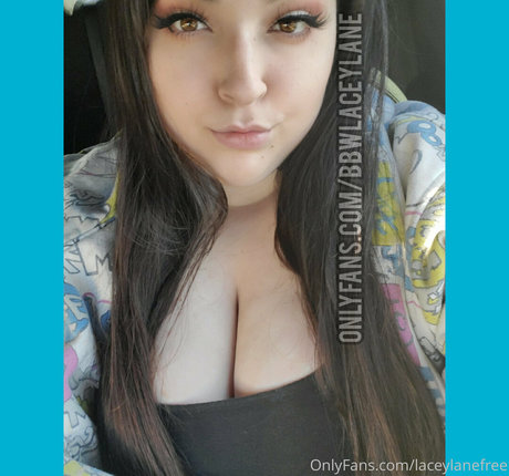 Naakte gelekte OnlyFans-foto van Laceylanefree