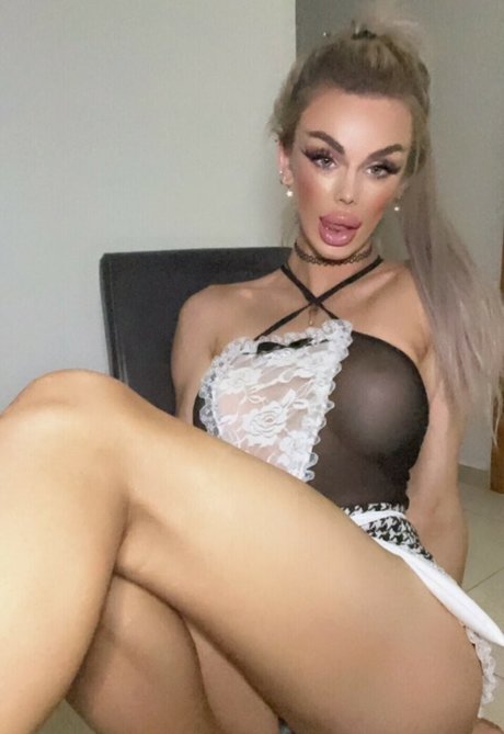Naakte gelekte OnlyFans-foto van Malibumerc