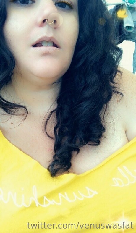 Naakte gelekte OnlyFans-foto van Xxlbbw