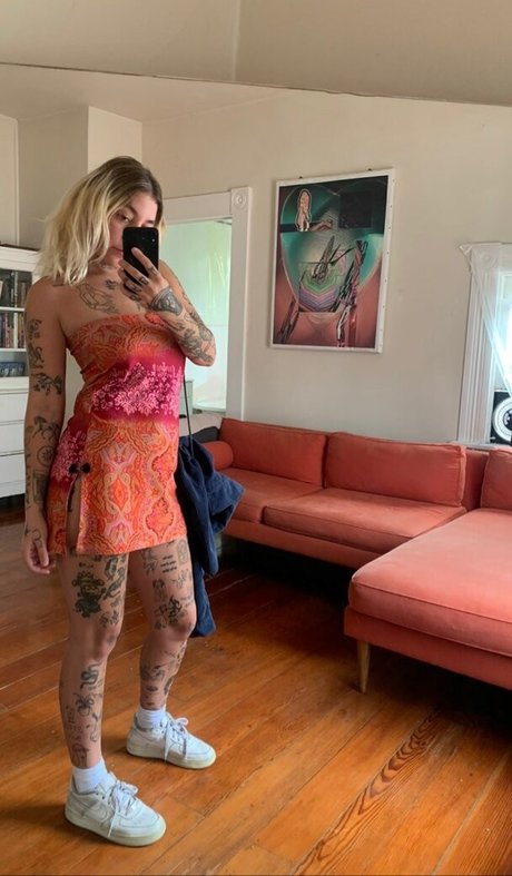 Naakte gelekte OnlyFans-foto van Velvetears