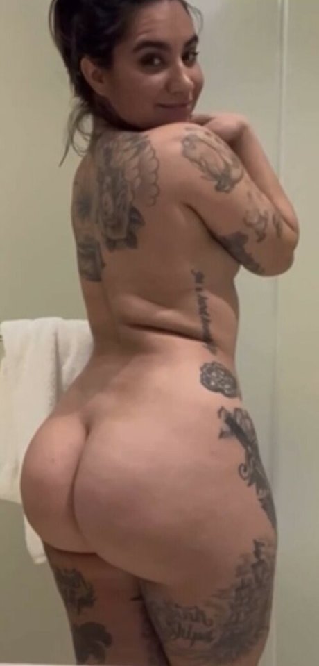 Naakte gelekte OnlyFans-foto van Lolo Barreiro