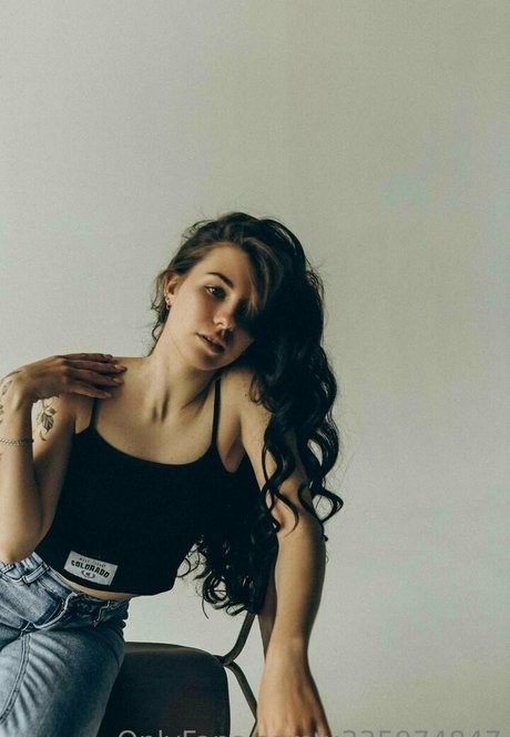 Naakte gelekte OnlyFans-foto van Jessynanny