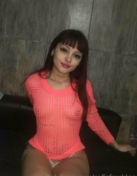 Naakte gelekte OnlyFans-foto van Sofisfreckles