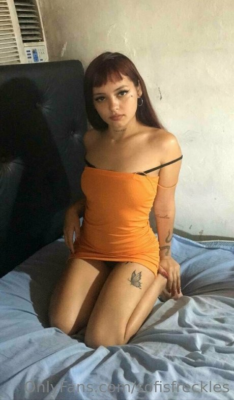 Naakte gelekte OnlyFans-foto van Sofisfreckles