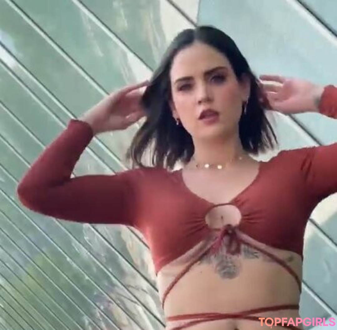 Naakte gelekte OnlyFans-foto van Ophelie Rullier #1030