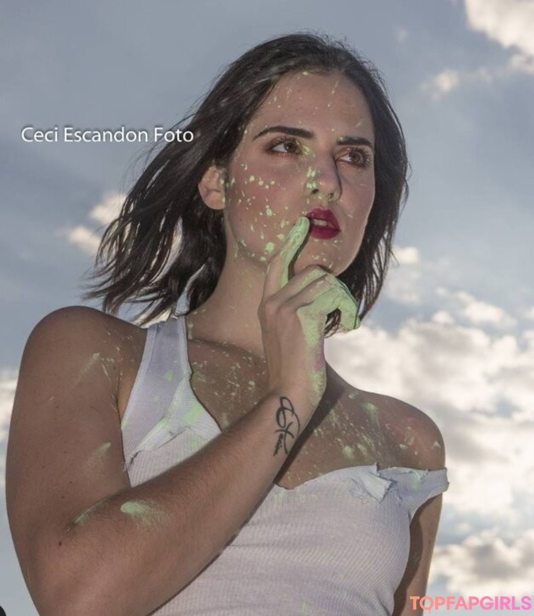 Naakte gelekte OnlyFans-foto van Ophelie Rullier #1233