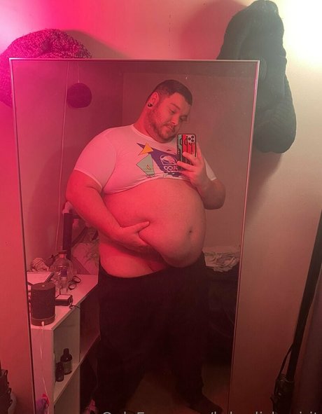 Naakte gelekte OnlyFans-foto van Lrdradishspirit