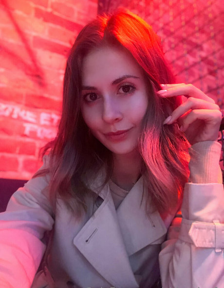 Naakte gelekte OnlyFans-foto van Chloe Leafs