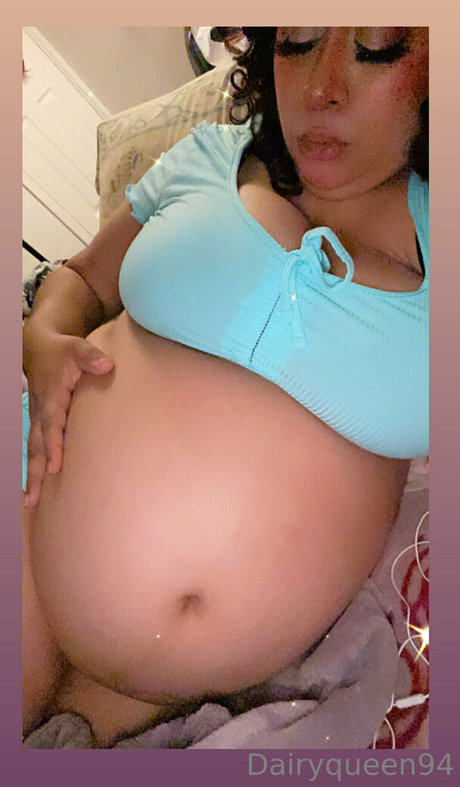 Naakte gelekte OnlyFans-foto van Dairyqueen94