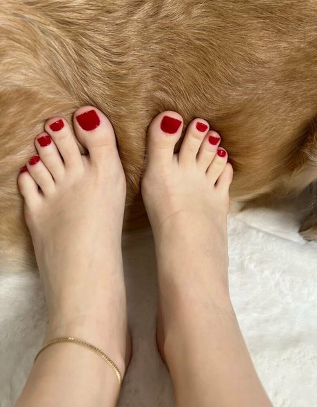 Naakte gelekte OnlyFans-foto van Bellaspaws