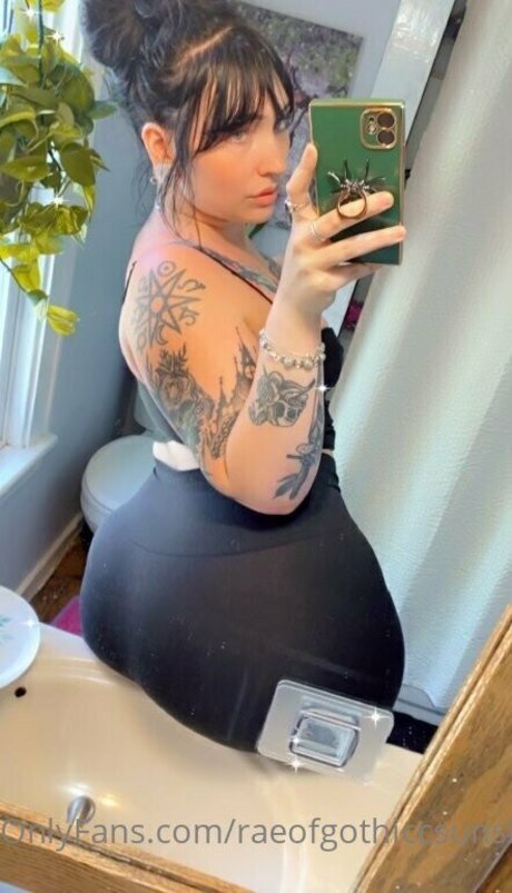 Raeofgothiccsunshine