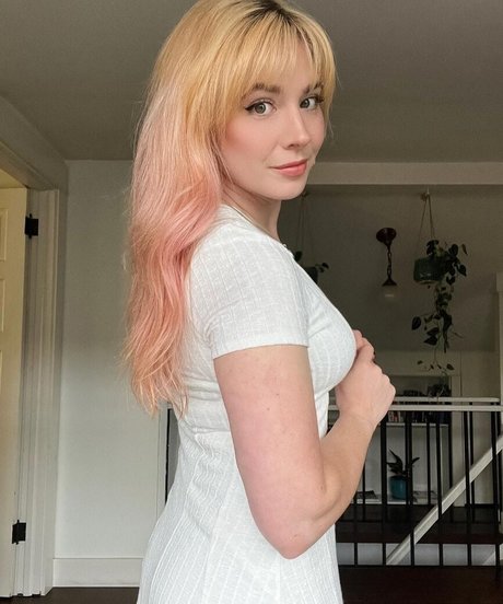 Naakte gelekte OnlyFans-foto van Mary Kish