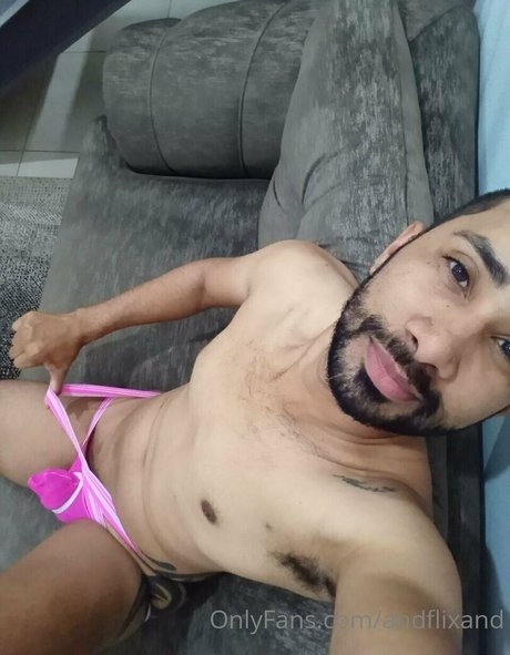 Naakte gelekte OnlyFans-foto van Andflixand