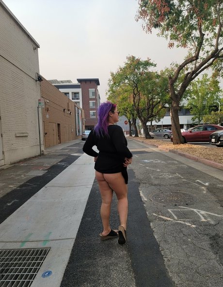 Naakte gelekte OnlyFans-foto van Moodymusings