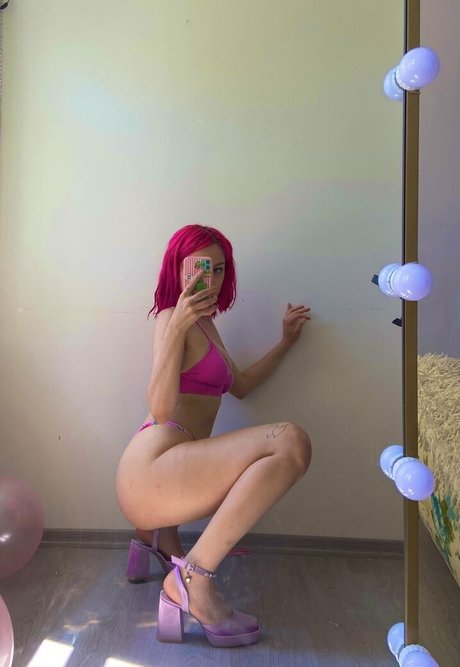 Naakte gelekte OnlyFans-foto van Hotlasie