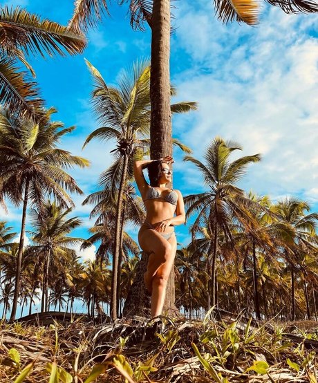 Naakte gelekte OnlyFans-foto van Kefera Buchmann