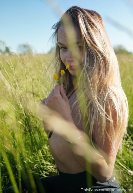 Naakte gelekte OnlyFans-foto van Thatbellababy